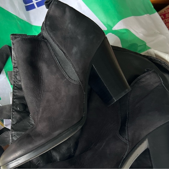 Michael Kors nwt black leather booties never worn comfy style classic design - Picture 4 of 8